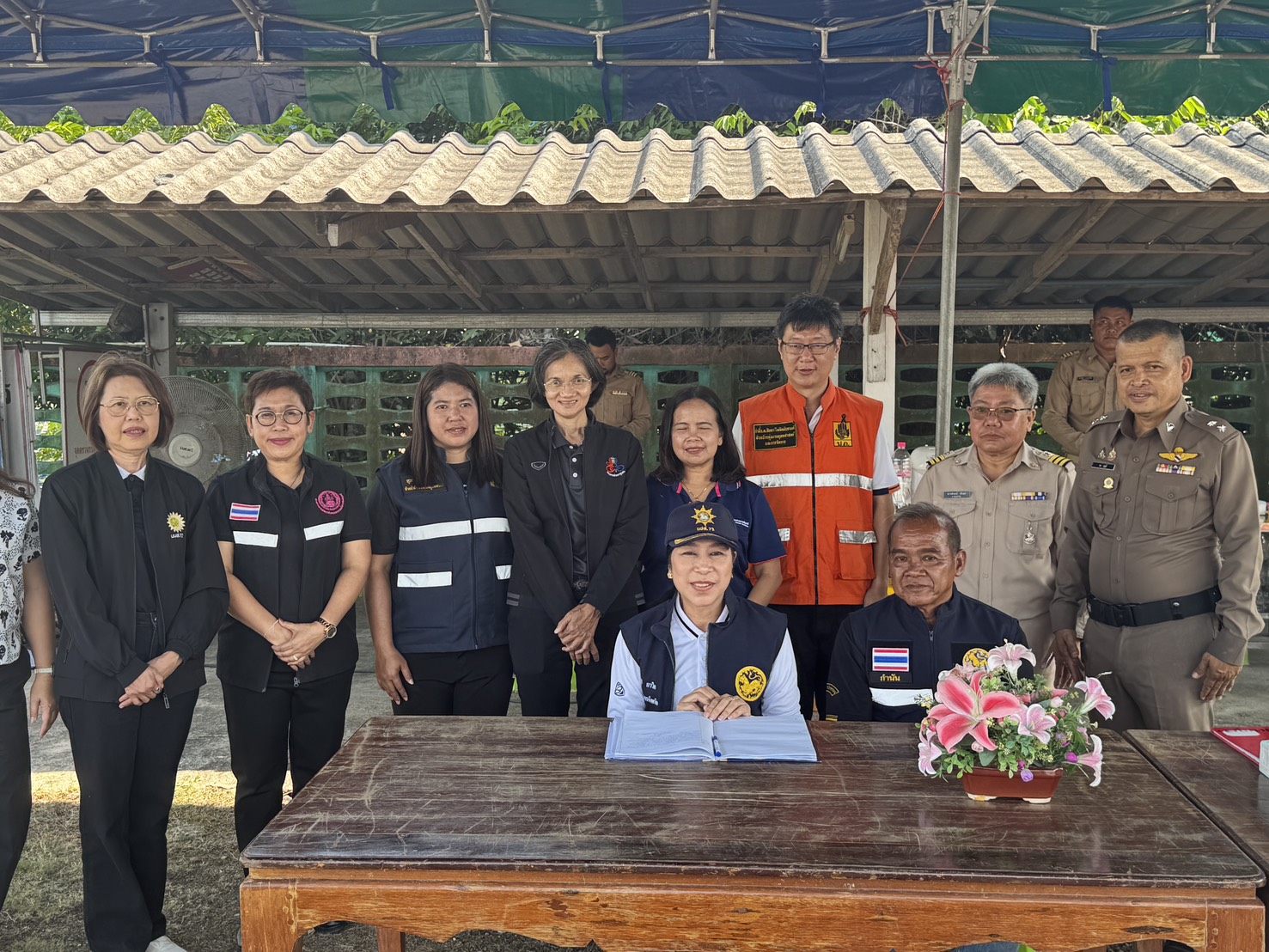 title - ส.ป.ก. จันทบุรี ร่วมลงพื้นที่ตรวจเยี่ยมให้คำปรึกษา แนะนำ แก่เจ้าหน้าที่ด่านตรวจ ด่านชุมชน เนื่องในเทศกาลสงกรานต์ 2569